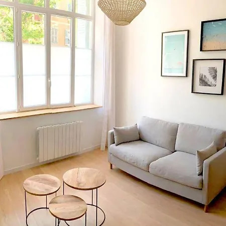 Le Clemenceau Apartment Hyeres Exterior photo